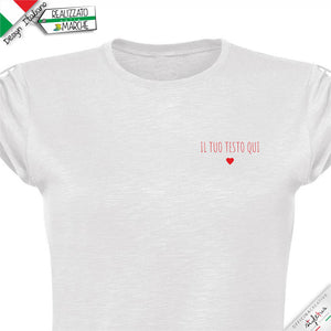 T-shirt piccolo cuore con frase personalizzata